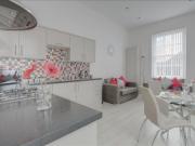 Room in a Shared Flat, Roscoe Street, L1