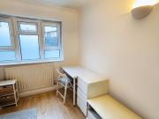 Room in a Shared Flat, With Communal Garden And Bike...