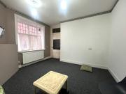 Room in a Shared House, Conway Road, LU4