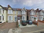Room in a Shared House, Perth Road, IG2