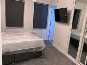 Room in a Shared House, Wood Street, E17