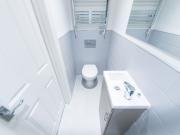 room in Baker Street, Reading