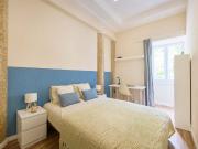 Room in Lisbon, close to the metro station Alameda Room 1
