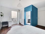 Room in Passage Saint Ange, Paris for 132 m² with 6 bedrooms Room in Passage Saint Ange, Paris for 132 m² with 6 bedrooms