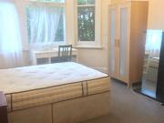 Room in shared flat for rent in Fortis Green, London