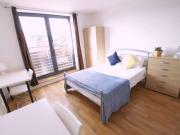 Room in shared flat in Limehouse, London Room in shared flat in Limehouse, London