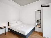 Room in Stromstraße, Berlin for 58 m² with 3 bedrooms