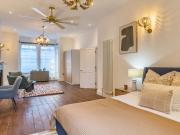 room in Thornlaw Road