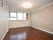 Room in vanier/close to Montfort hospital