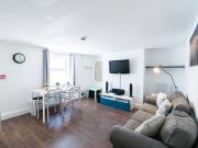 room in Wilson Road, Reading