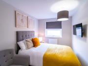 room in York Road, Reading