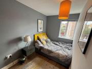 Room,montague Way, 1 Bedroom House