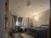 Room rental close to UA Downtown