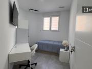 Habitación en piso compartido de 5 habitaciones en Elche Habitación en piso compartido de 5 habitaciones en Elche