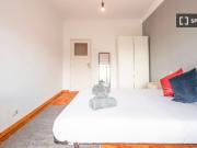 room_shared lisbon