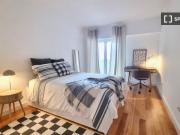 Quarto em apartamento partilhado de 5 quartos para...