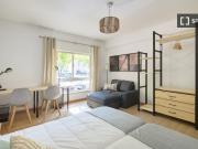 room_shared lisbon
