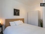 Quarto em apartamento partilhado de 7 quartos para...