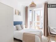 Habitación en piso de 12 habitaciones en alquiler en...