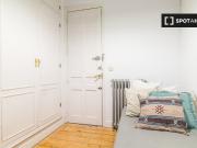 Habitación en piso compartido de 6 habitaciones en...