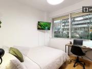 Habitación en piso de 5 habitaciones en alquiler en...