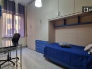 room_shared naples