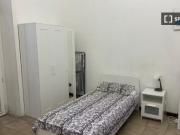room_shared naples