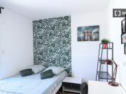 Chambre dans un appartement partagé de 4 chambres à...