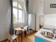 room_shared paris