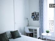 room_shared paris