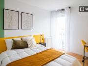 room_shared paris