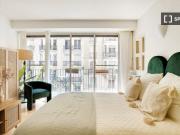 room_shared paris