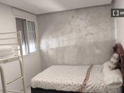 room_shared seville