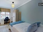 room_shared zaragoza