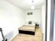 Room to rent in Crayford Road, London N7