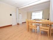 Room to rent in Eastern Avenue, Ilford, Esinteraction. IG4