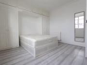 Room to rent in Porchester Square, London W2