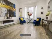 Room to rent in Vicarage Lane, London E15