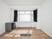Room to rent in Welbeck Road, Harrow HA2