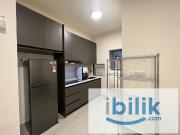 Room with window+ac! D'ivo