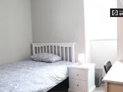 Rooms for rent in 4 bedroom apartment in Whitehall, Dublin