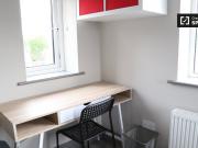 Rooms for rent in 5 bedroom apartment in Whitehall, Dublin