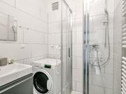 Roomy Landstraße 1BR w/ Elevator, near Metro U3, Vienna...