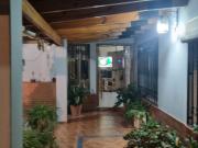 Roque saenz peña 535 local comercial, casa con galpon y...