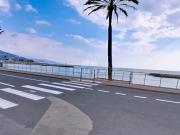 ROQUEBRUNE – APPARTEMENT 2 PIÈCES RÉNOVÉ À 20 PAS DE LA MER