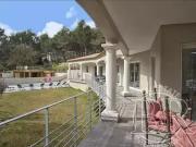 Roquefort la Bédoule 13830 Location appartement piscine