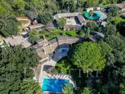 Roquefort Les Pins – Domaine équestre d’exception 350m²...