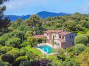 Roquefort les Pins Élégante propriété provençale 234m²...