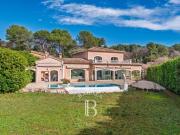 Roquefort les Pins Elégante villa familiale rénovée à...