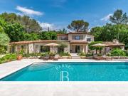 Roquefort les Pins Exceptionnelle propriété au calme absolu